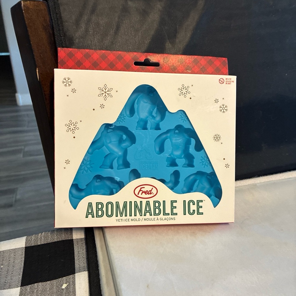 Fred Abominable Ice Mold - Fun Blue Design